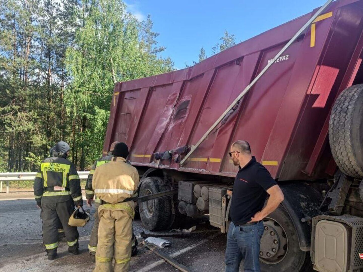 После столкновения грузовика и автобуса в Ленинградской области завели дело  - РИА Новости, 08.06.2024