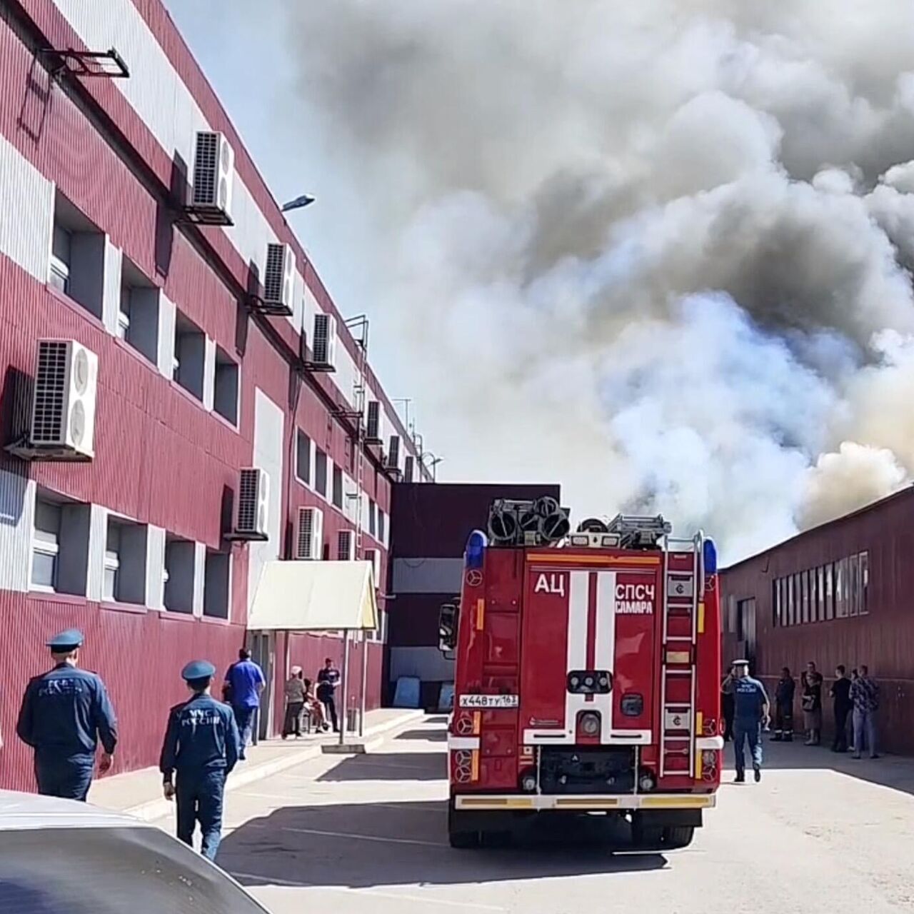 В Самаре загорелся мебельный цех - РИА Новости, 10.06.2024