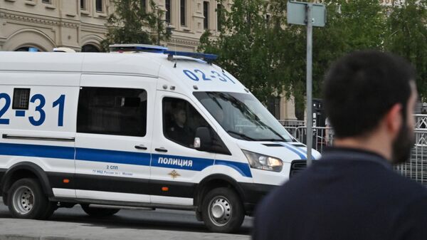 В Петербурге арестовали мужчину, вывесившего ребенка из окна
