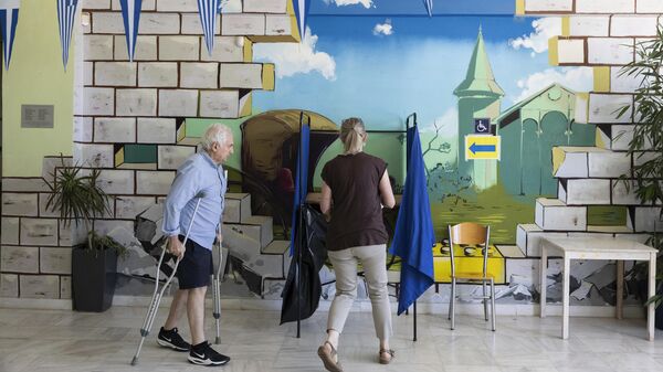 Голосование на одном из участков во время европейских выборов в Афинах. 9 июня 2024