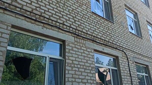 Последствия обстрела населенного пункта Докучаевск в ДНР. 10 июня 2024