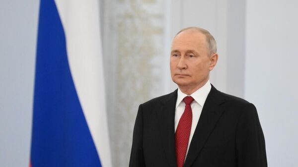 Путин на церемонии вручения премии Герой труда