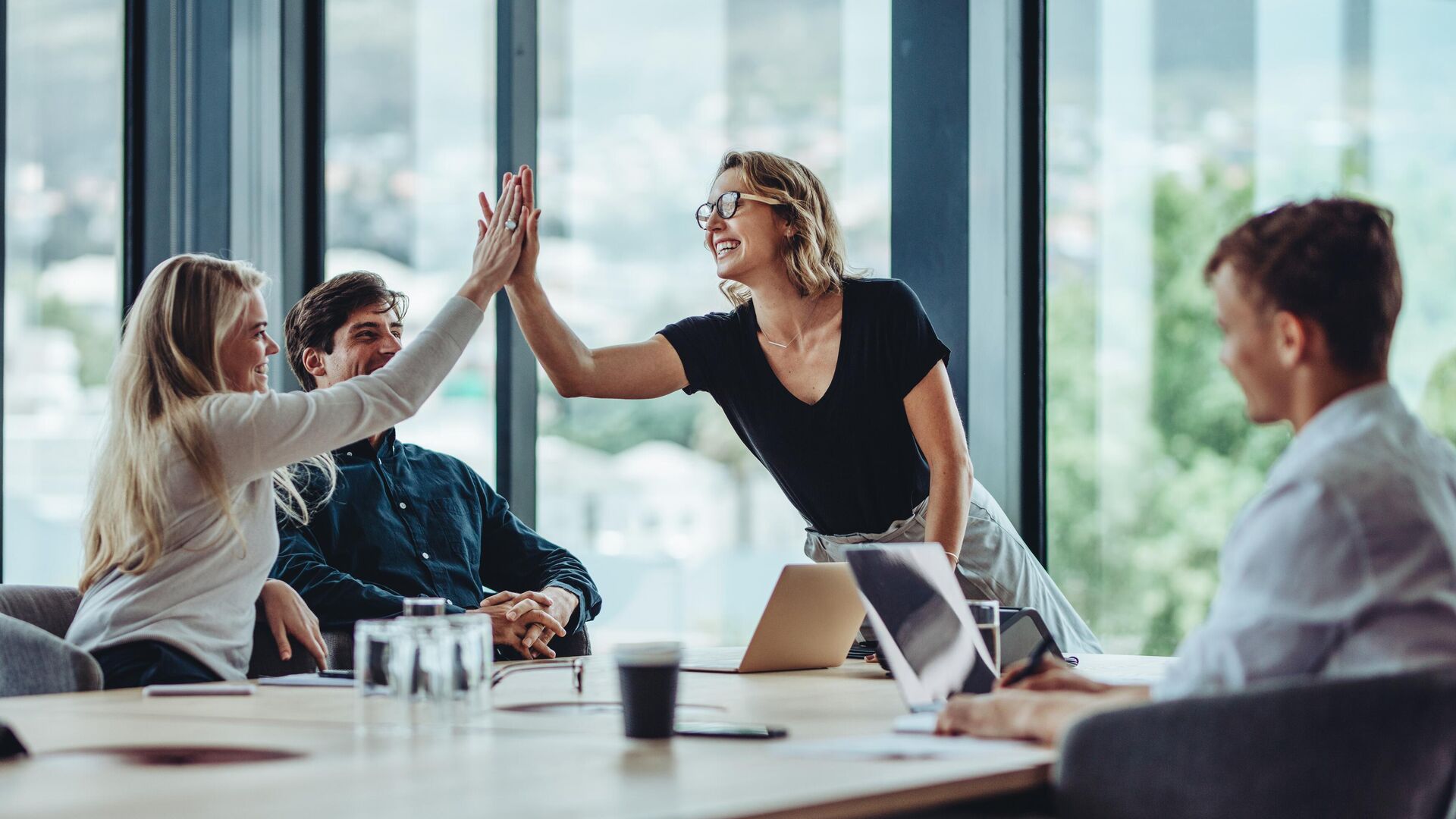 Обсуждение бизнес-проекта Обсуждение бизнес-проекта - РИА Новости, 1920, 21.11.2025