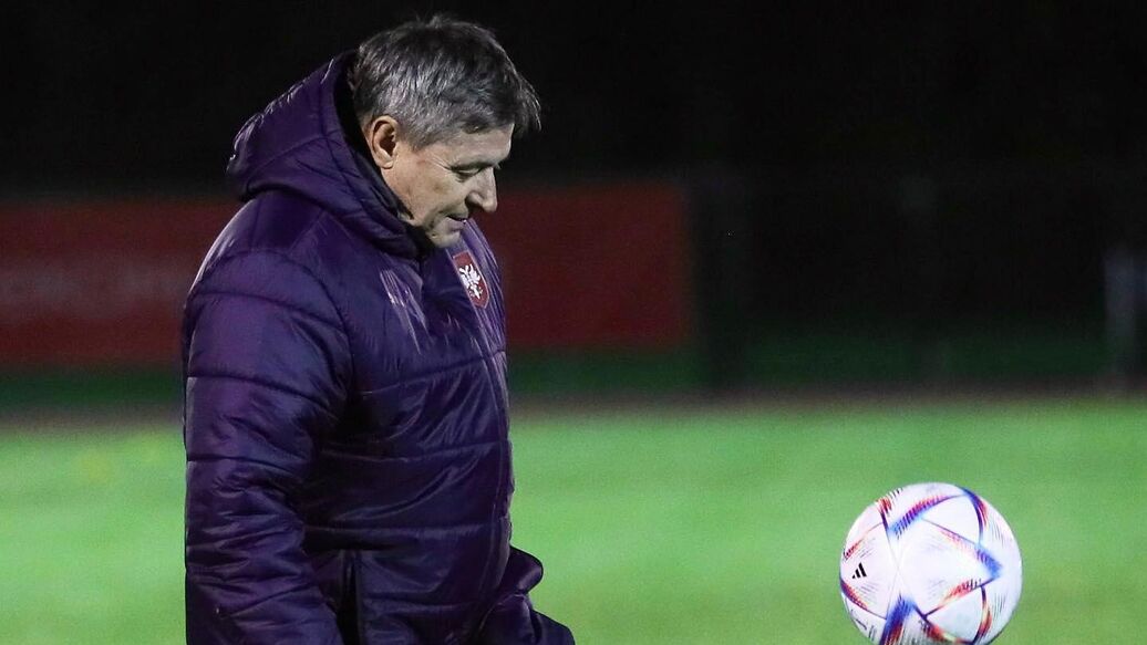 Тренер сборной Сербии по футболу объявил об отставке