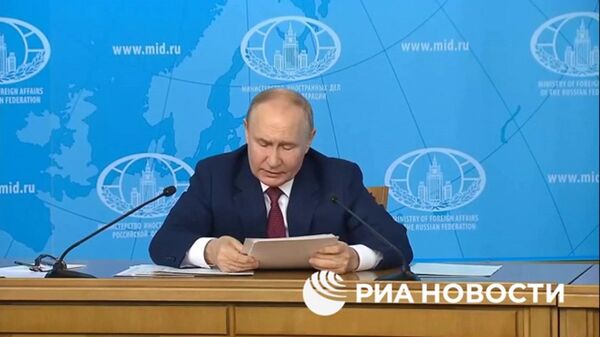 Путин про минские договоренности: Просто надули нас, в очередной раз обманули