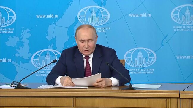 Путин: путь к миру был отвергнут Украиной, сделано это, как мы теперь знаем, по указке Запада