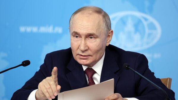 Песков заявил, что не знал, с какими тезисами выступит Путин в МИД