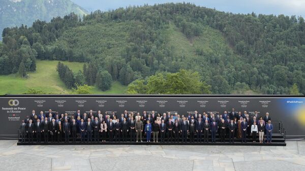Общее фото участников саммита по Украине в Швейцарии