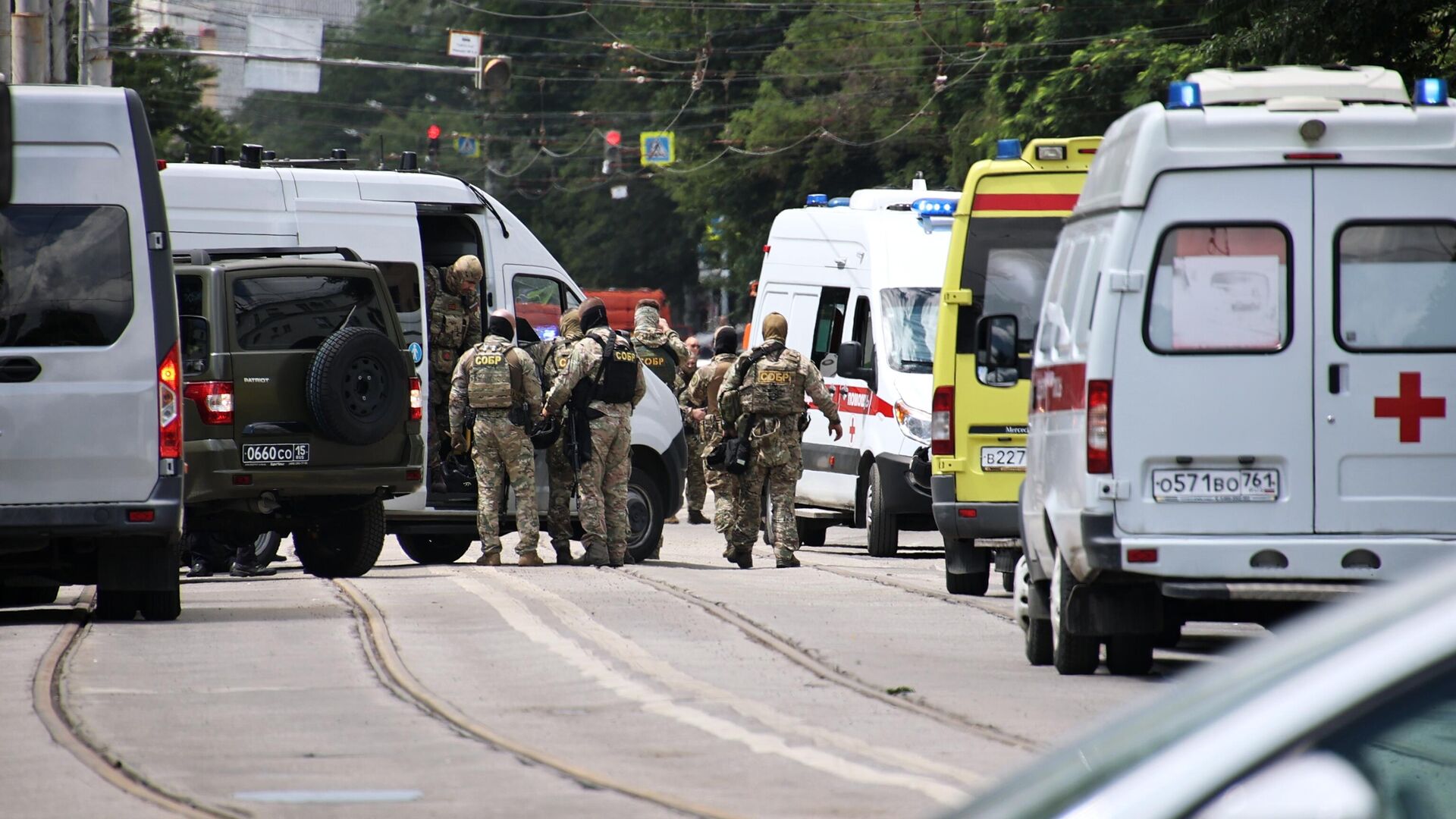 Обстановка у СИЗО-1 в Ростове-на-Дону, где захватили заложников - РИА Новости, 1920, 17.06.2024