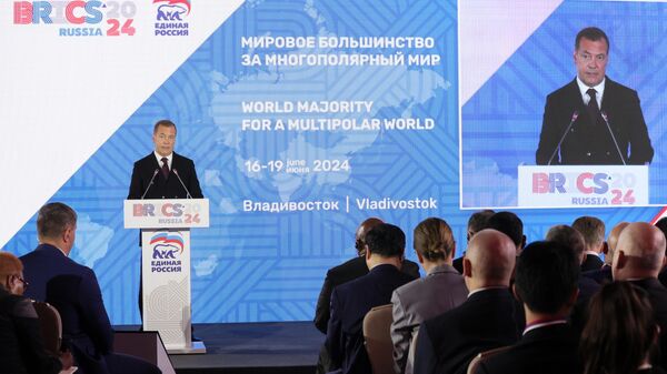 Медведев поддержал идею учредить День памяти жертв неоколониализма