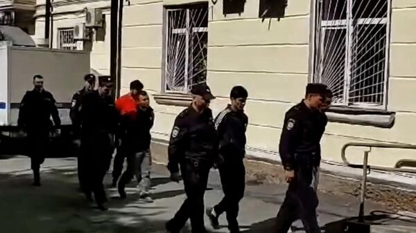 Мигранты, подозреваемые в групповом изнасиловании девушки в Приморском крае