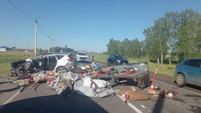 Место ДТП на автодороге Шадринск – Ялуторовск в Тюменской области. 18 июня 2024