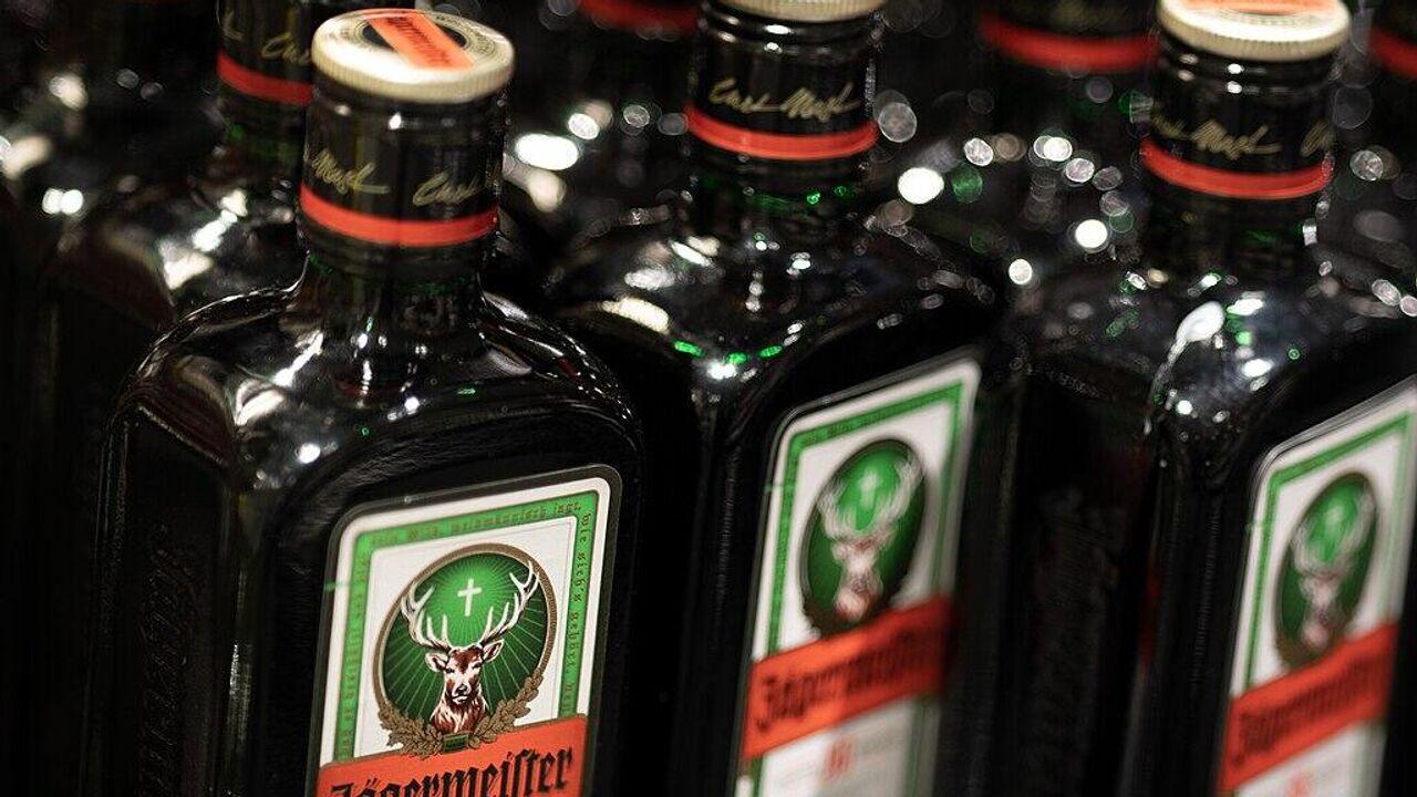 Роспатент зарегистрировал товарный знак производителя ликера Jägermeister -  РИА Новости, 18.06.2024