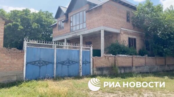 Частный дом, в котором жил один из предполагаемых захватчиков заложников в ростовском СИЗО - уроженец Ингушетии Малик Гандалоев