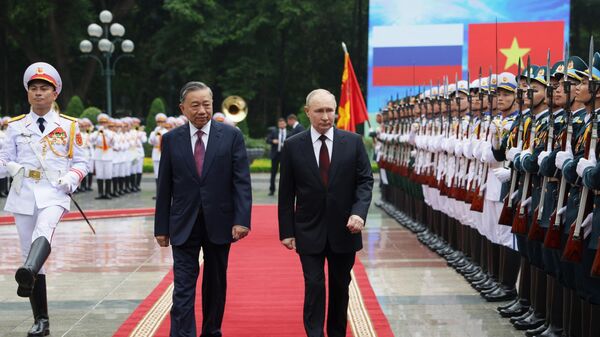 Путин рассказал о динамике развития гуманитарных связей России и Вьетнама