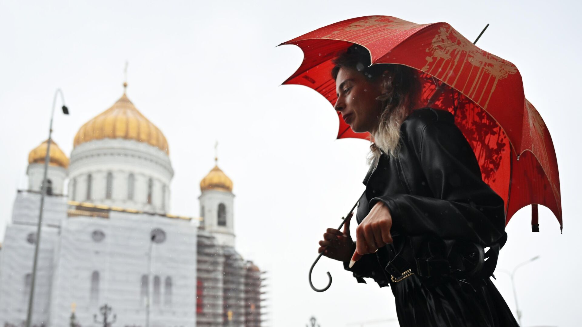 Сильный дождь в Москве - РИА Новости, 1920, 06.08.2024