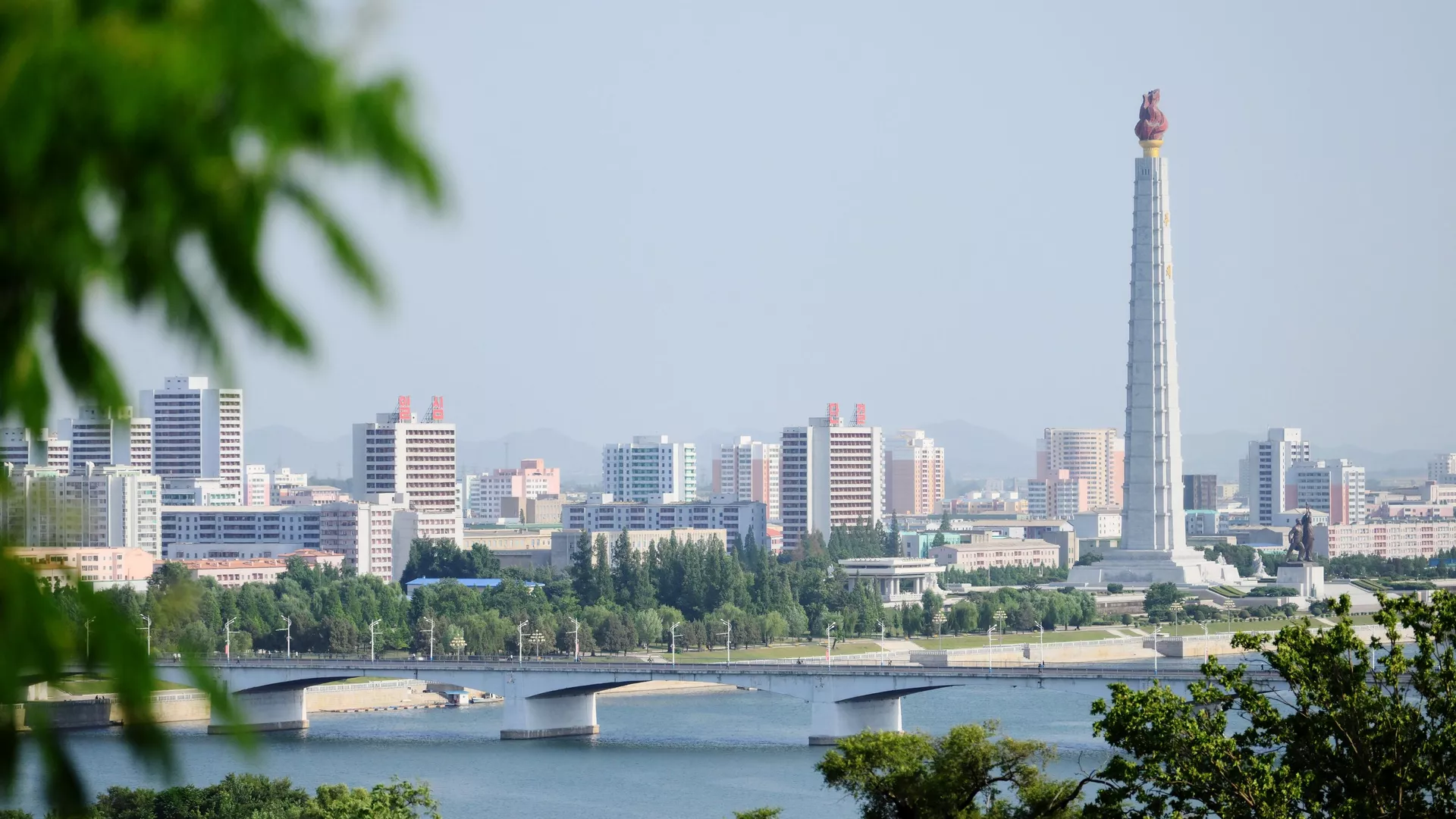 КНДР прервет все дороги с Южной Кореей