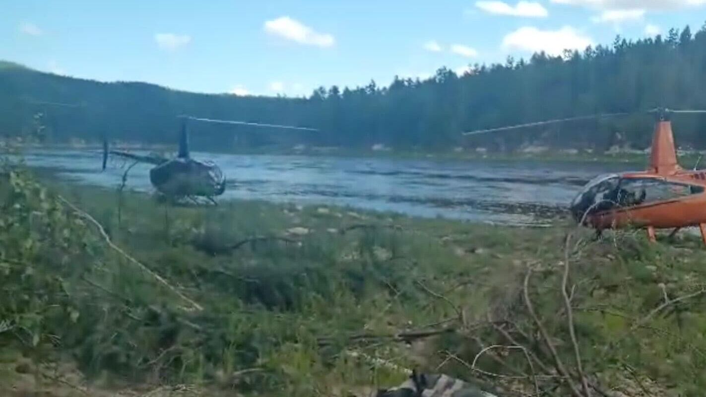 Поисковая операция в Амурской области, где вертолет Robinson R-66 потерпел крушение. 21 июня 2024 - РИА Новости, 1920, 21.06.2024