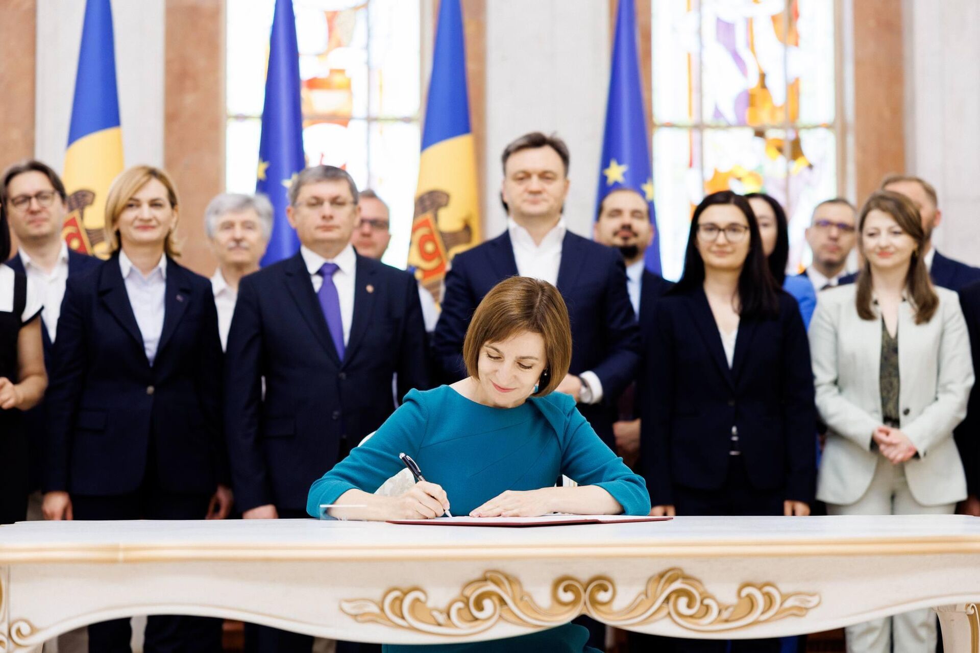 Президент Молдавии Майя Санду подписала указ о начале переговоров о вступлении республики в ЕС - РИА Новости, 1920, 24.06.2024