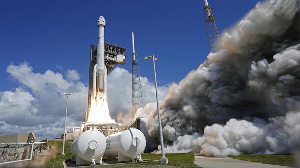 Созданный компанией Boeing по контракту с НАСА космический корабль Starliner отправляется в первый пилотируемый полет, штат Флорида