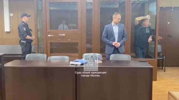 Бизнесмен Евгений Новицкий в зале суда