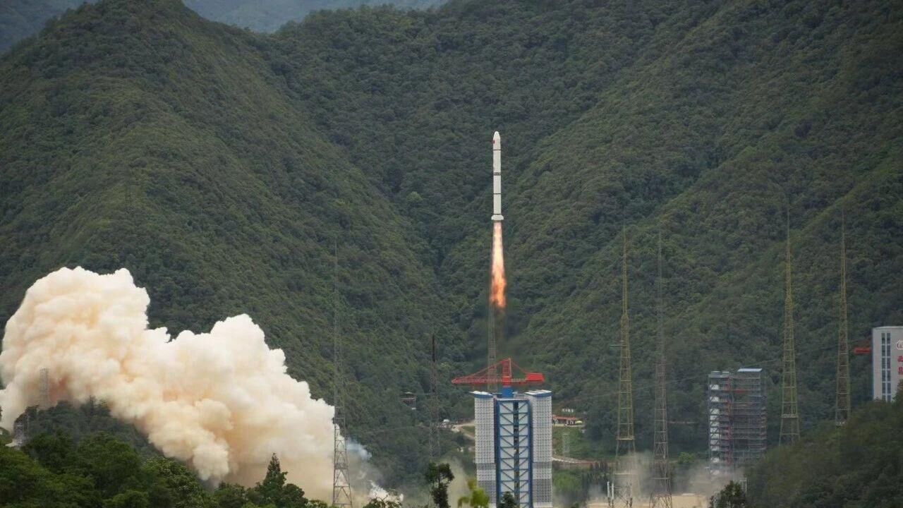 Запуск ракеты-носителя Чанчжэн-2С со спутником-телескопом SVOM, разработанным Китаем и Францией для исследования гамма-всплесков. 22 июня 2024 - РИА Новости, 1920, 22.06.2024