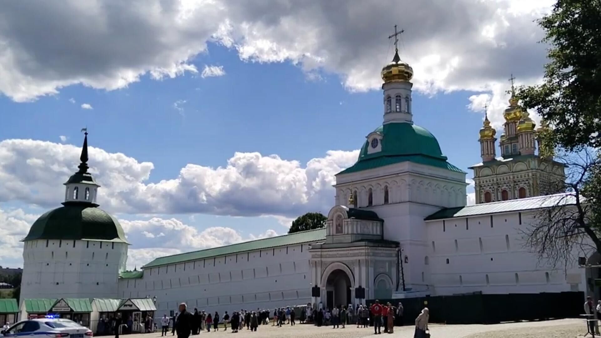 Грузовик с иконой Троица подъехал к Троице-Сергиевой лавре - РИА Новости, 1920, 22.06.2024