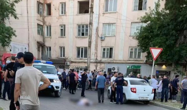 На месте перестрелки в Дербенте, Дагестан На месте перестрелки в Дербенте, Дагестан
