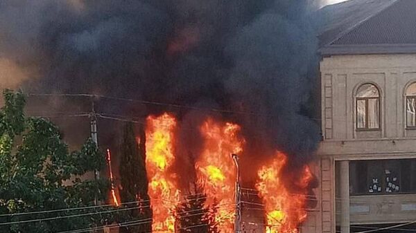Пожар в синагоге в Дагестане. Кадр видео очевидца