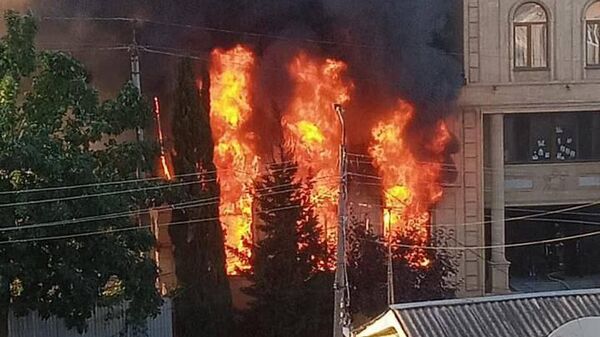 Пожар в синагоге в Дагестане. Кадр видео очевидца