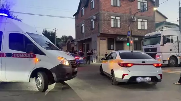 На месте нападения на сотрудников полиции в Махачкале На месте нападения на сотрудников полиции в Махачкале