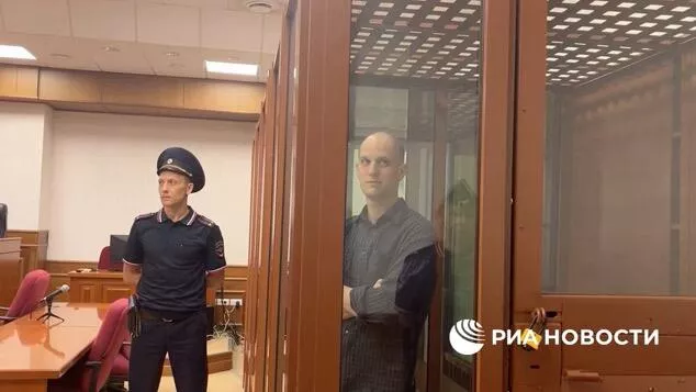 Американский журналист Эван Гершкович в Свердловском облсуде - РИА Новости, 1920, 26.06.2024