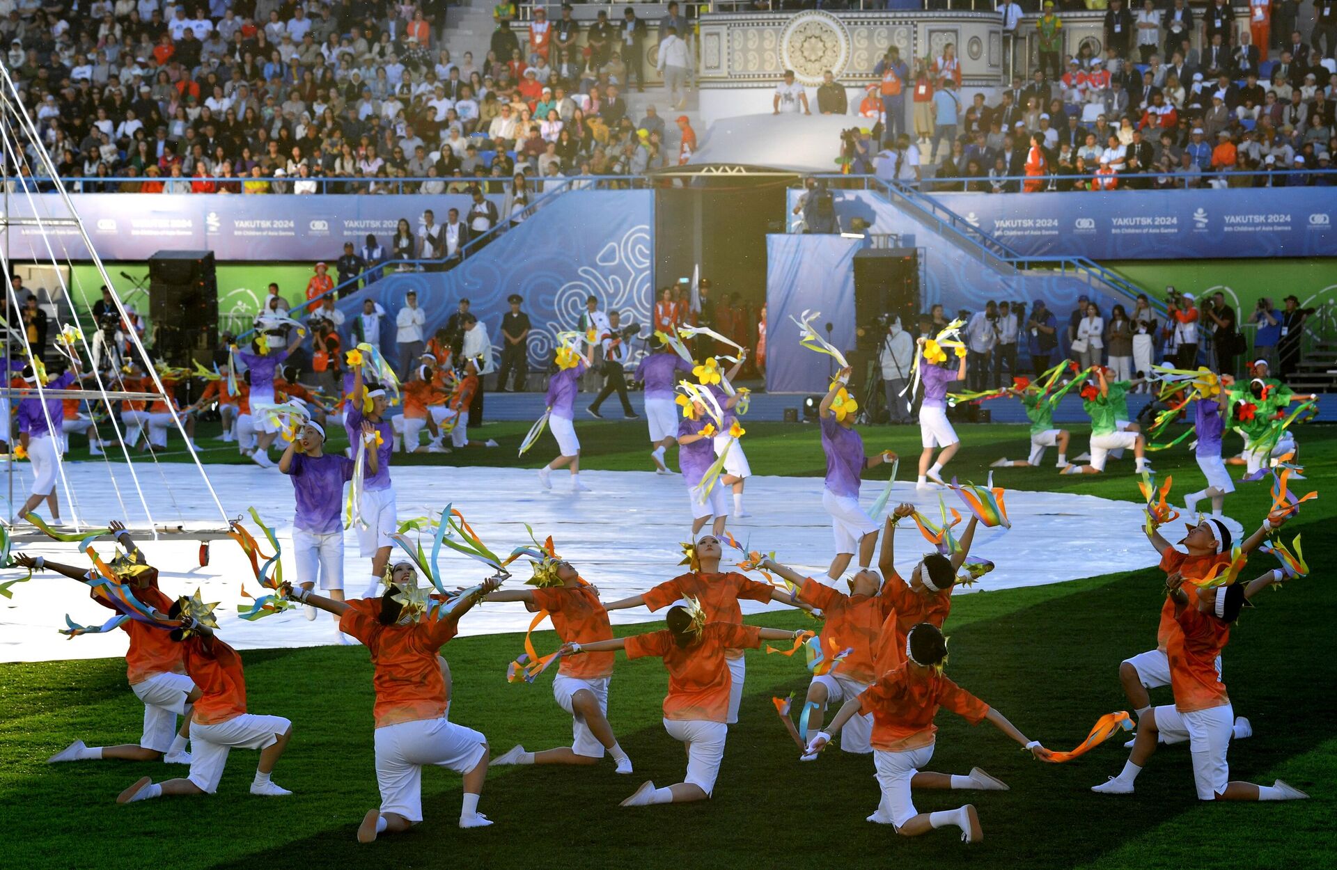 Церемония открытия VIII Международных спортивных игр Дети Азии на стадионе Туймаада в Якутске - РИА Новости, 1920, 26.06.2024