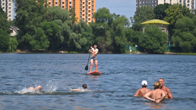 Любителей сапбордов приглашают принять участие в заплыве в Москве