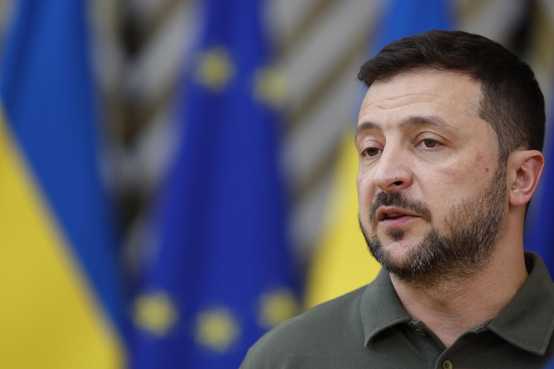Владимир Зеленский на саммите ЕС в Брюсселе Владимир Зеленский на саммите ЕС в Брюсселе - РИА Новости, 1920, 02.07.2024