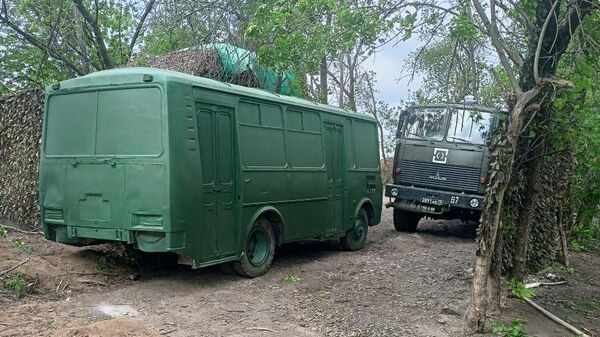 Жители Краснодара сделали из списанного автобуса автодом для участников СВО