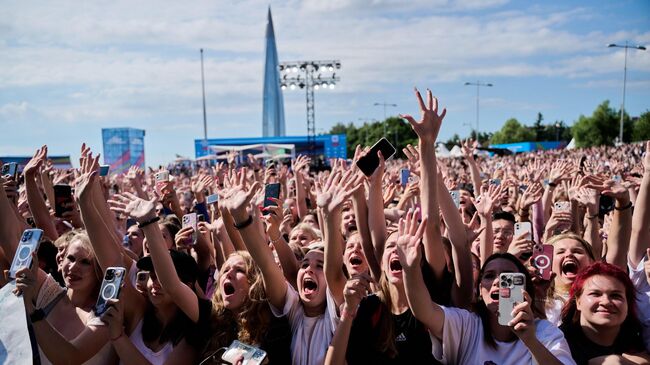 VK Fest собрал 70 тысяч гостей, 100 артистов, инфлюенсеров и спикеров в Санкт-Петербурге