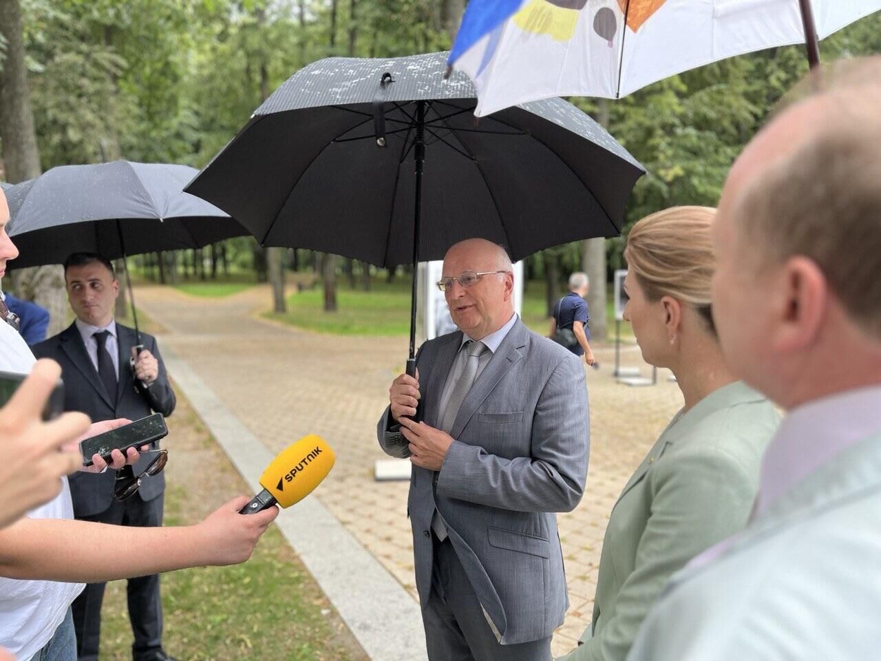 Фотовыставка Sputnik ко Дню Независимости открылась в Минске - РИА Новости,  02.07.2024