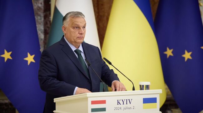 Премьер-министр Венгрии Виктор Орбан во время пресс-конференции в Киеве