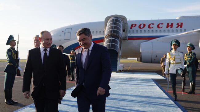 Президент Владимир Путин прибыл в Астану для участия в саммите ШОС