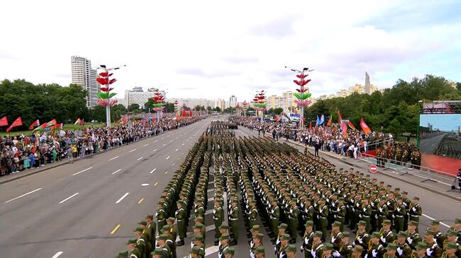 Военный парад в Белоруссии в честь Дня независимости республики 