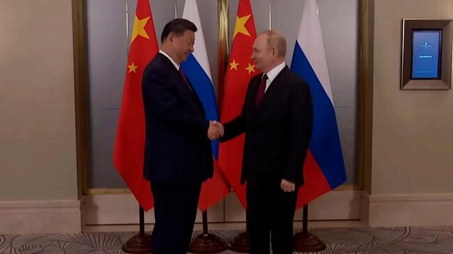Путин в Астане проводит переговоры с Си Цзиньпином