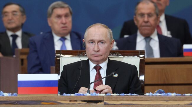 Президент РФ Владимир Путин на встрече в формате ШОС плюс