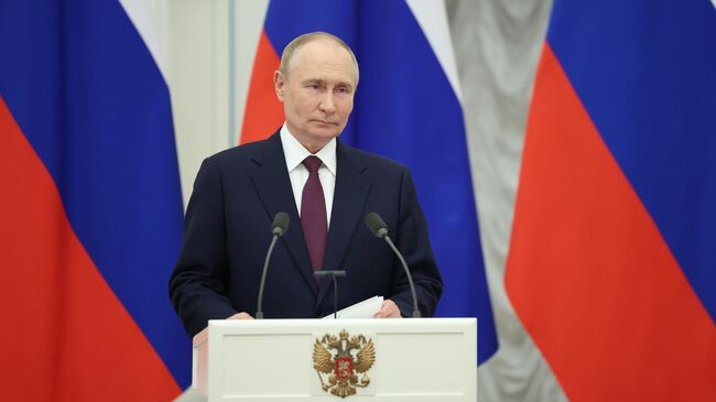 Путину доверяют более 80 процентов россиян, показал опрос