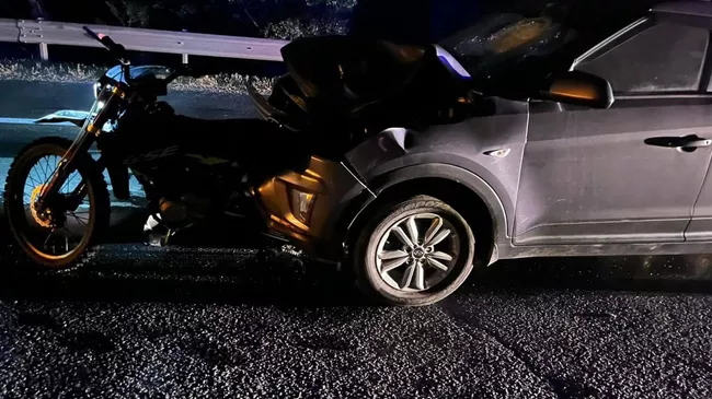 Место ДТП с участием легкового автомобиля и мотоцикла в Самарской области. 6 июля 2024