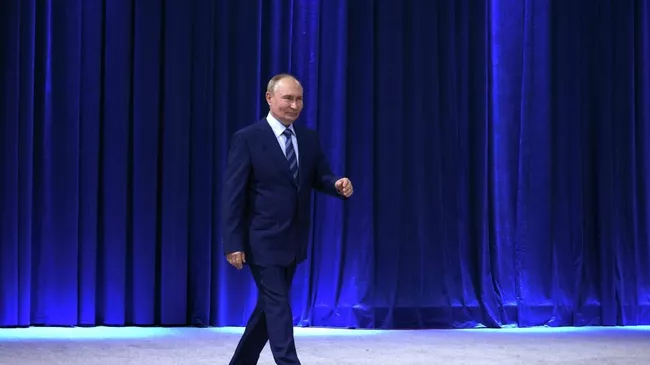 LIVE: Встреча Путина с участниками Международного фестиваля молодежи и студентов