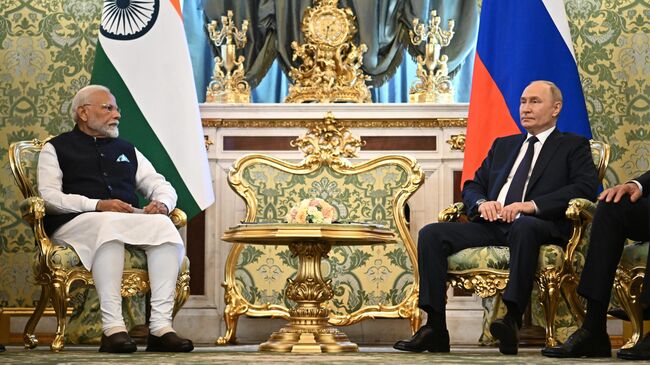 Путин и Моди обсудили международную обстановку