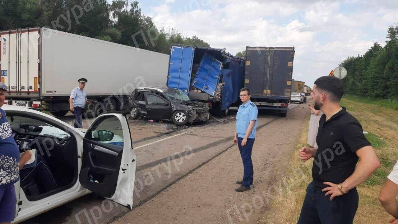 На месте ДТП на автомобильной дороге М-2 Крым в районе населенного пункта Кондыревка Тульской области - РИА Новости, 1920, 09.07.2024