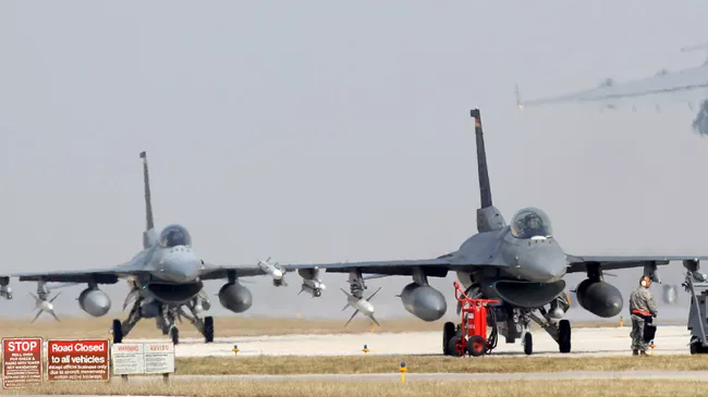 Американские истребители F-16