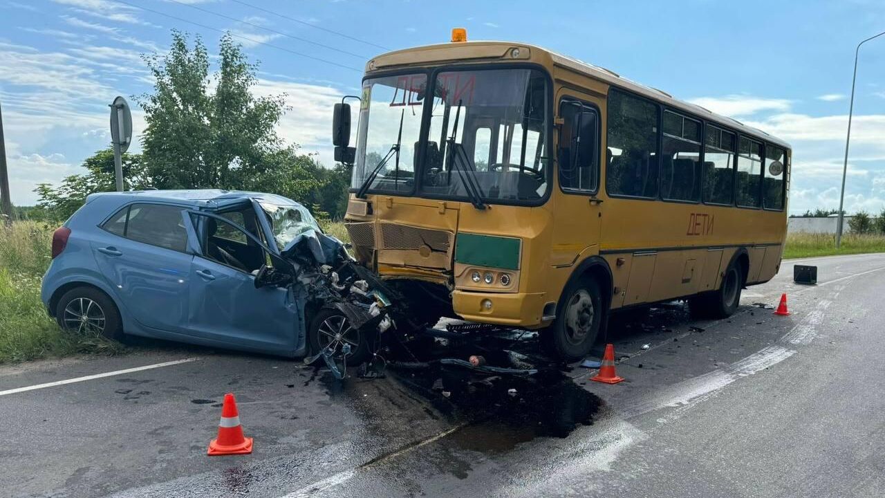 Место ДТП с участием школьного автобуса в Зеленоградском районе Калининградской области - РИА Новости, 1920, 15.07.2024